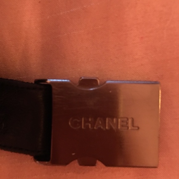 GORGEOUS VINTAGE CHANEL BOOTS  10 - Picture 4 of 8